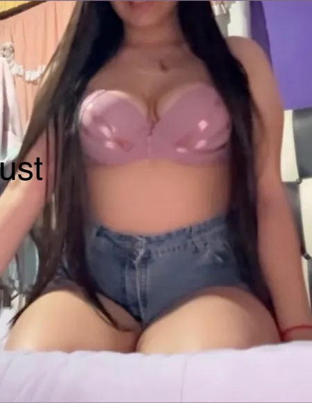 Latina Goddess 👩🏽🦯➡️🧎🏼🔐🔑 profile photo