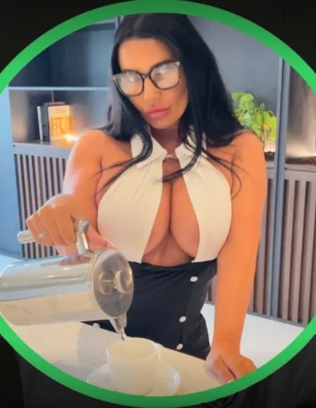KIMMY👩🏻‍💼👠 profile photo