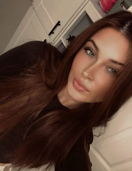 Kira Leigh profile photo