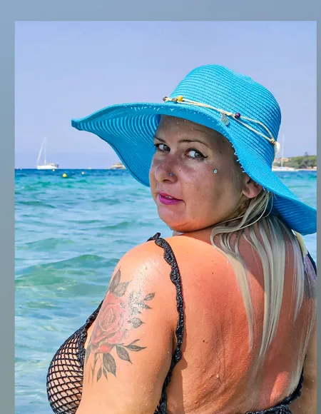 Claudia profile photo