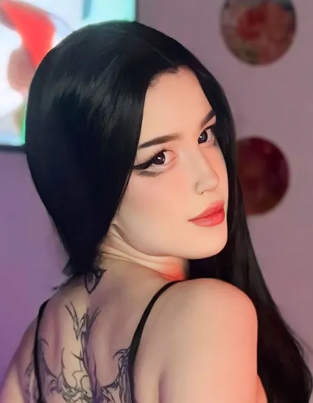 𝙠𝙪𝙧𝙤𝙢𝙞 🖤✨ profile photo