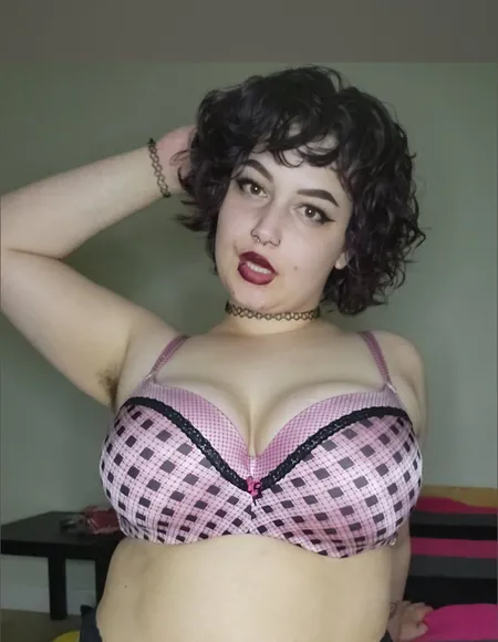 kutiekaii profile photo