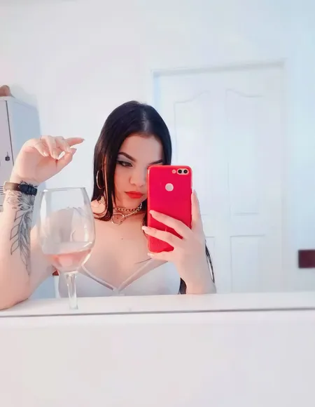 KYLIE REED VIDEOCALLS 🎥  SEXTING🔞 profile photo