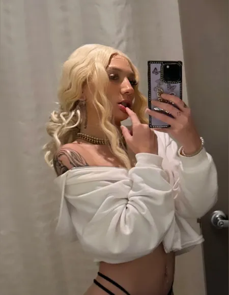Lola Love profile photo