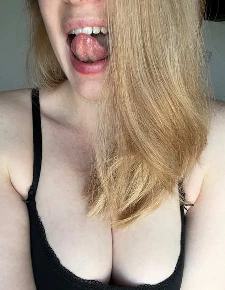Lacey Freckles ๐ profile photo