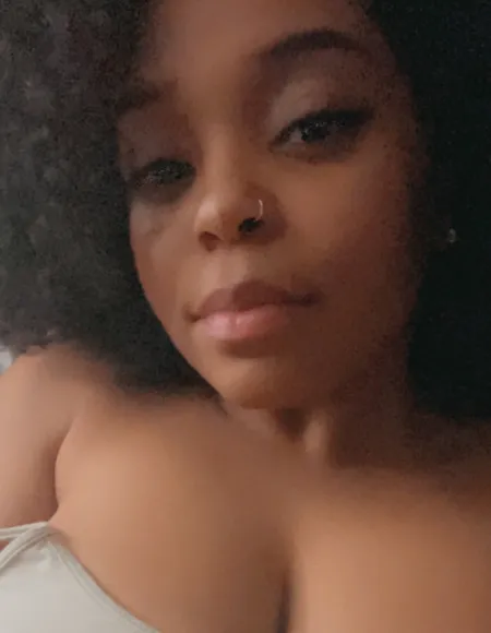 Ladyee profile photo