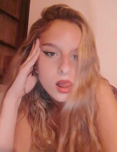 Lola 🍭 profile photo