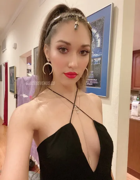 Goddess Venus - Free - Findom / Femdom profile photo