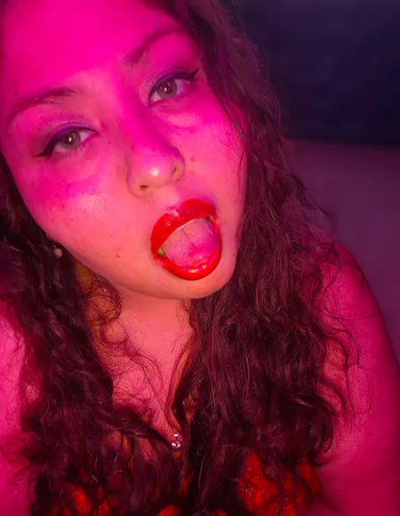 🧚♀️ Lara 🎃 ✨ 🎃 Your sweet fairy🧚♀️✨️ profile photo