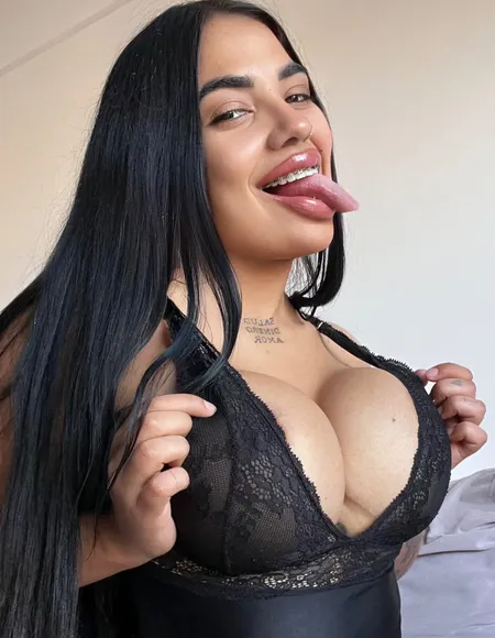 GODDESS LUCIANA FETISH LOVER profile photo