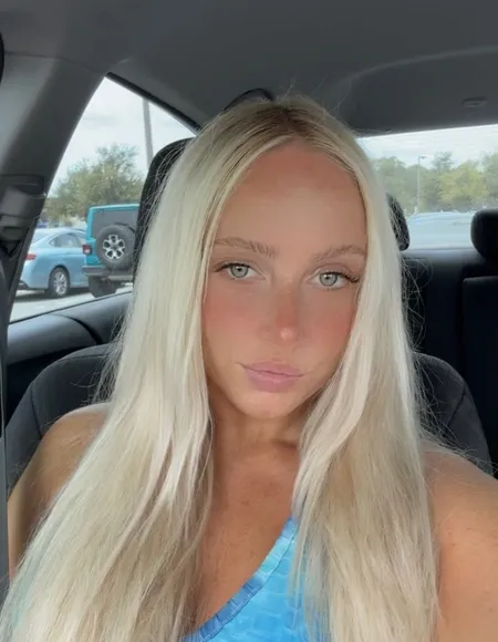 LaurelAnne🫧 profile photo