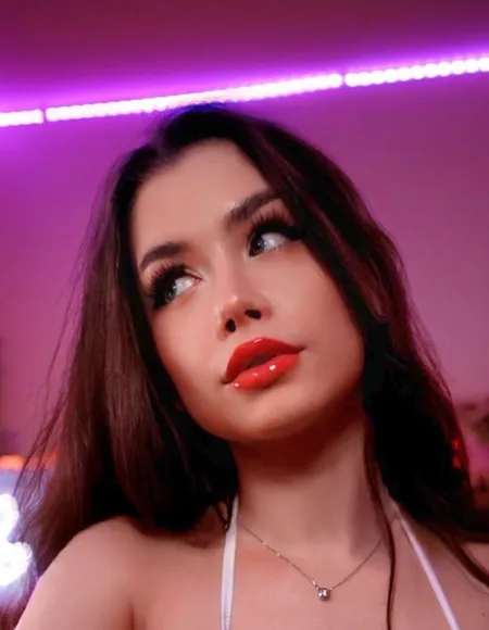 Laurel Jeune 🍅 profile photo
