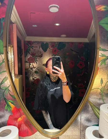 Loz profile photo