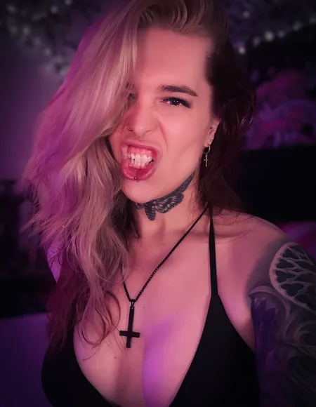 leahsinsxo profile photo