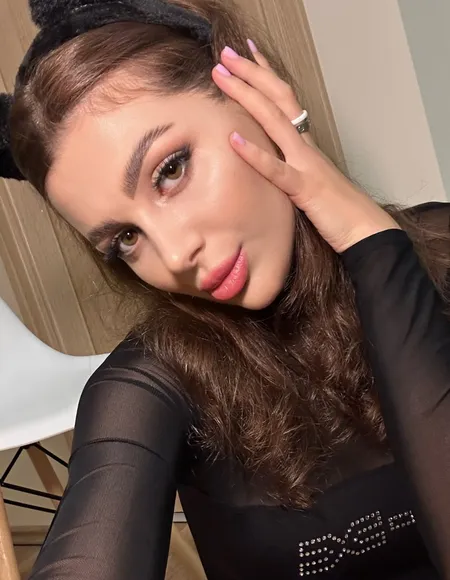 Leila playful Bunny 🐰😏 profile photo