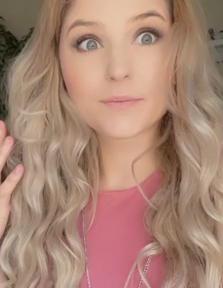 Lexi London profile photo