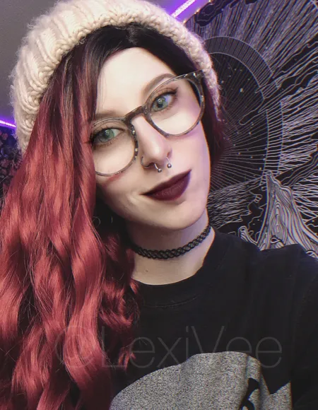 LEXI VEE 🌸 profile photo