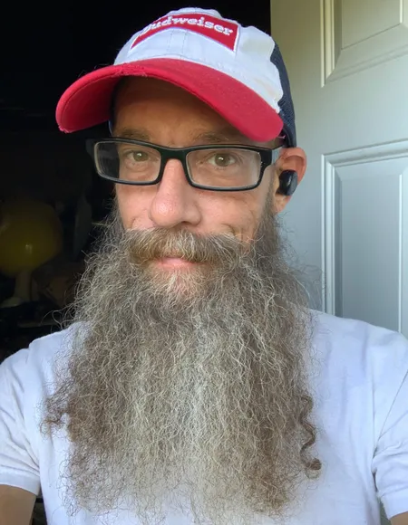 LilBeardboy profile photo