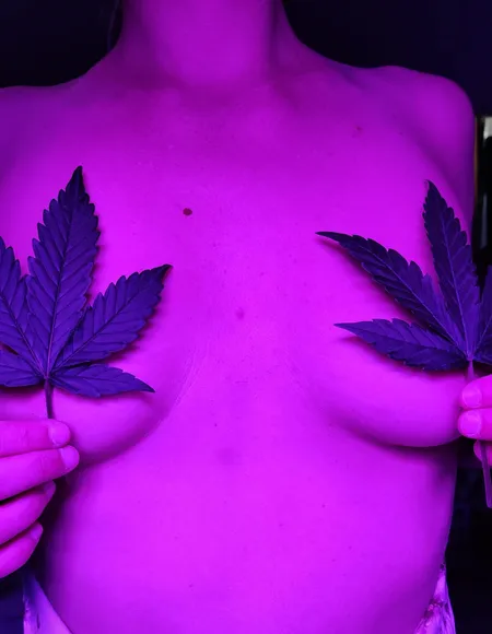lilfeet420 profile photo