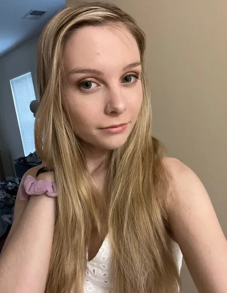 Lily Brooke profile photo