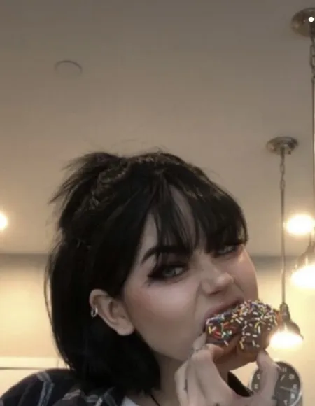 LilyJanee profile photo