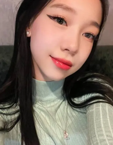 Little Lily profile photo