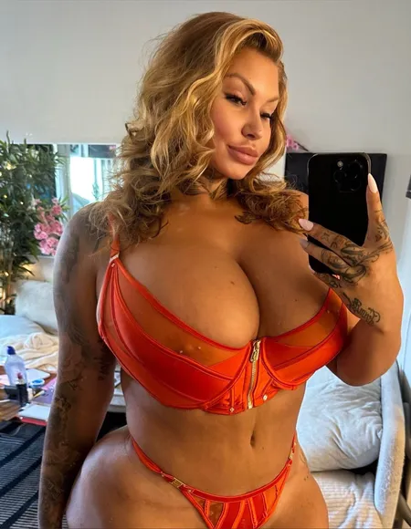 🔥 𝐋𝐢𝐧𝐧𝐞𝐣𝐡𝐚 - Let’s play 💋 profile photo