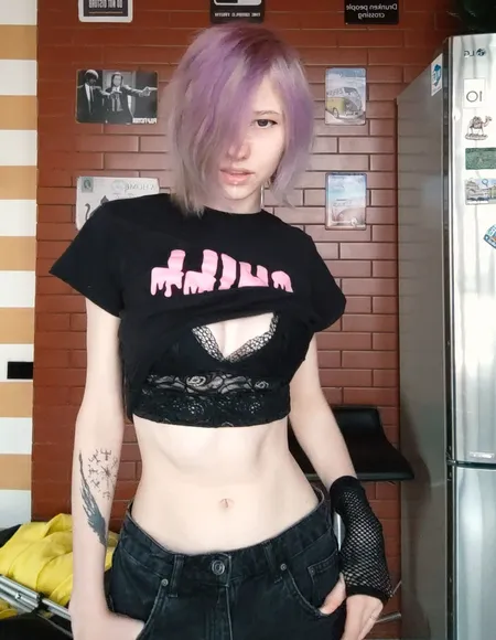 little_emo_kitten profile photo