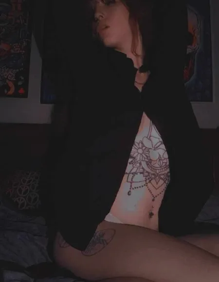 Stonergirl Livy profile photo