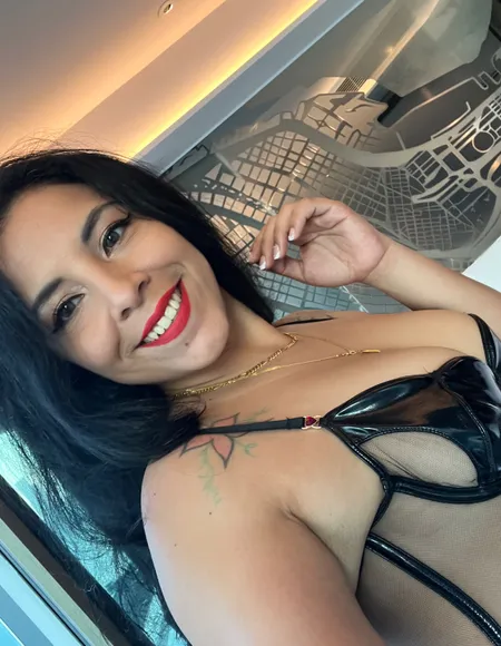 Lola Colombiana profile photo