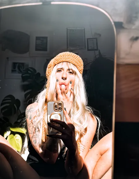 Lola Lost always in lust profile photo