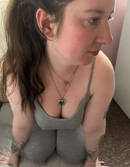 Busty Louise 👅 profile photo