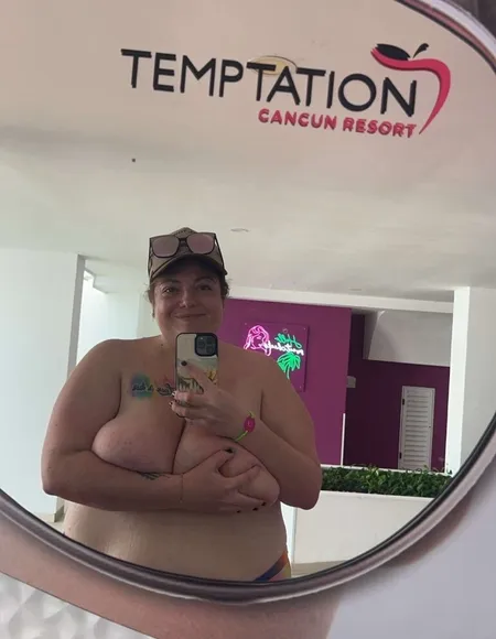 LoveJuugs profile photo