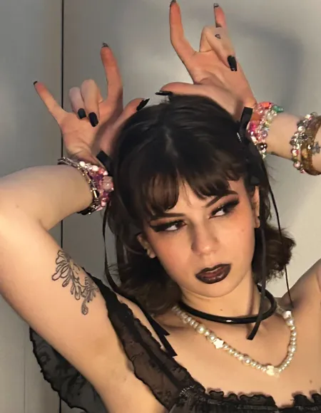 Lovely Bea profile photo