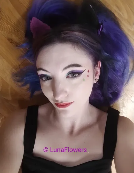 Luna Flowers profile photo