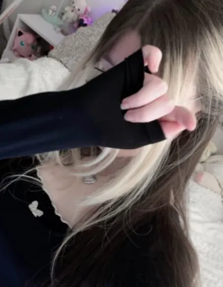 lily !! profile photo