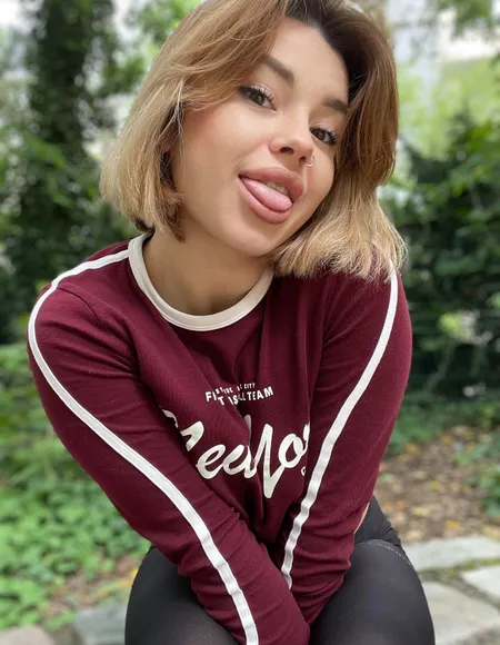 Dari profile photo