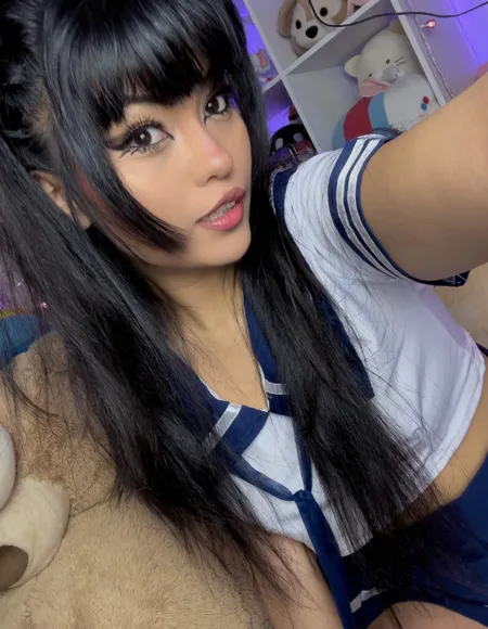 FREE OF // LynnieQuin ♡︎ profile photo