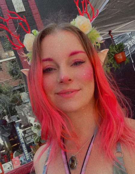 Lyra the Fae π§π»ββοΈ profile photo