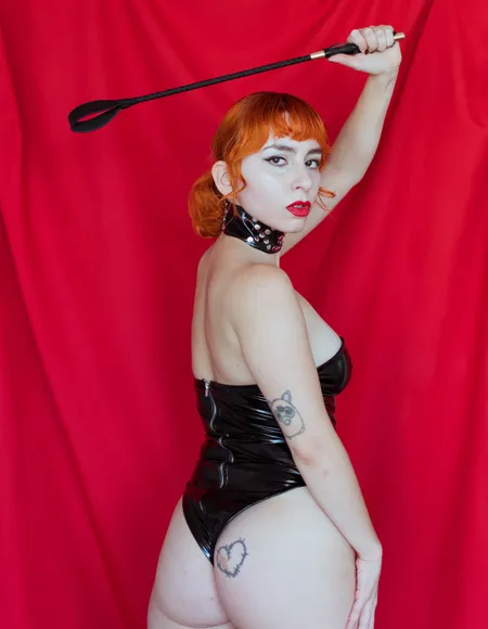 VESANIA profile photo