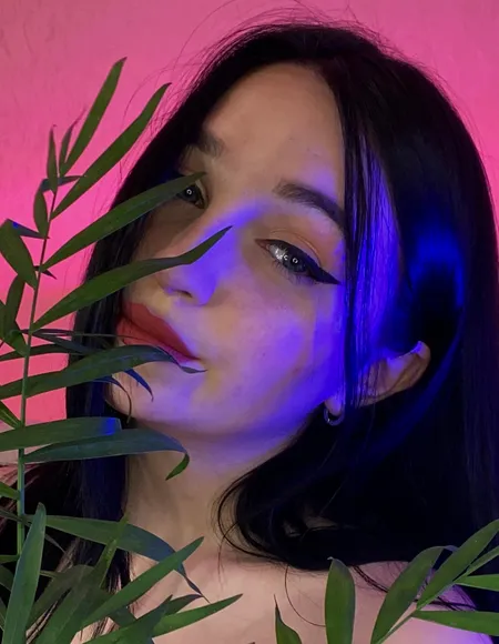 Mari 🌼 profile photo