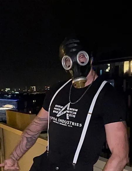 MASKED SKINHEAD profile photo