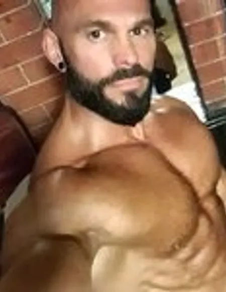 Matt r  /Trojan profile photo