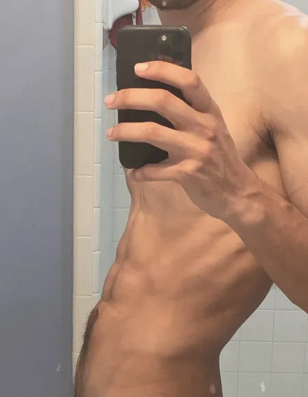Hung Stud(ent) profile photo