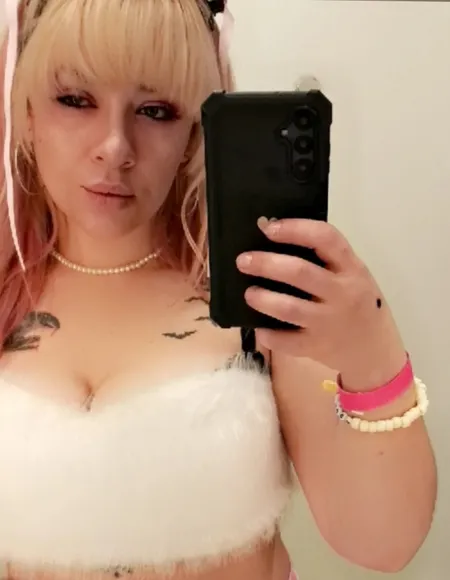 Mistress Kitty Gutz profile photo