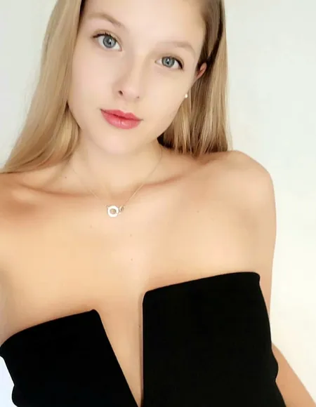 Pure Nude profile photo