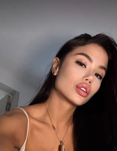 Mercedes profile photo