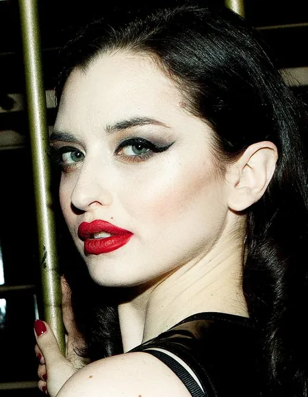 Mistress Bella Lugosi profile photo