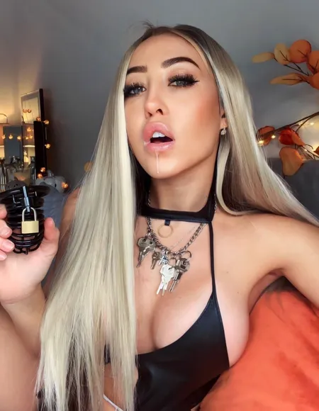 Miss Evie Lock ๐ค profile photo
