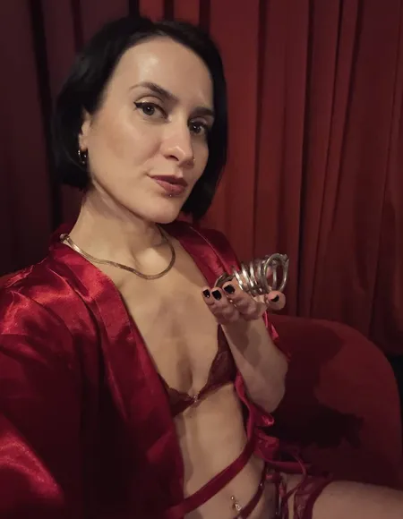 Miss Flora Femdom / Fetish / Lesbian /Bi profile photo